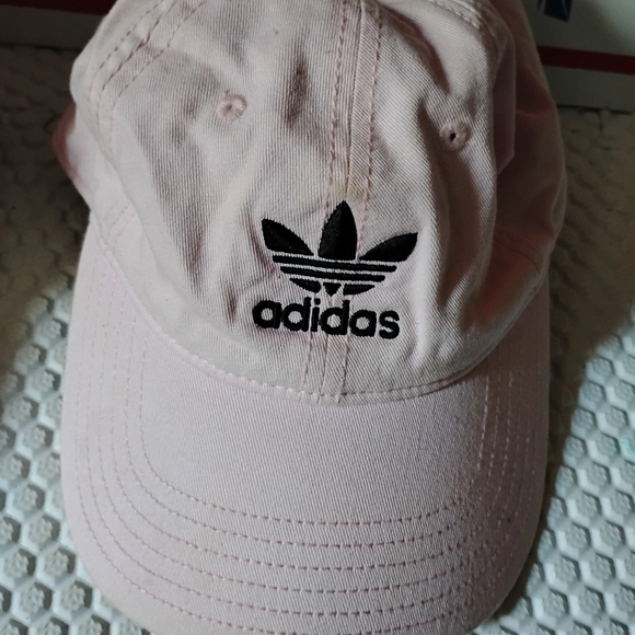 Adidas Light Pink Cap with Black Logo - Picture 1 of 3